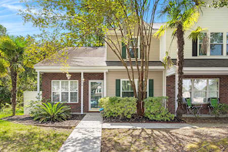 7906 Shadow Oak Drive North Charleston, SC 29406