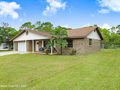 4928 Fauna Drive Melbourne, FL 32934
