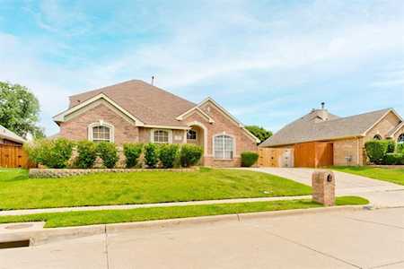 7736 Parkwood Plaza Drive Fort Worth, TX 76137