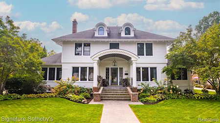 517 Orchard View Dr Royal Oak, MI 48073