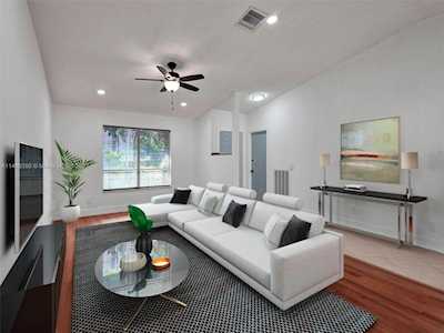 1045 NW 87th Ave Coral Springs, FL 33071
