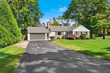 61 Donald Lewis Dr Seekonk, MA 02771