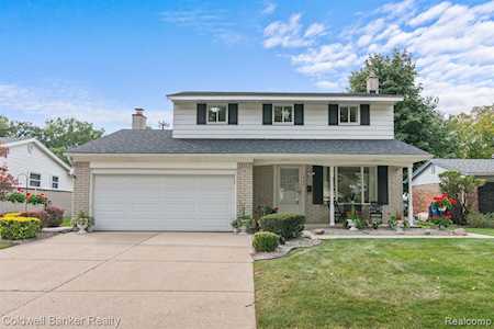 1940 S Globe St Westland, MI 48186