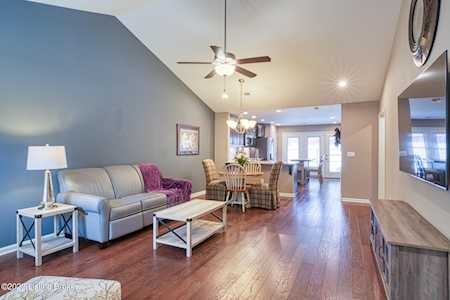 6530 Renate Rd Louisville, KY 40291
