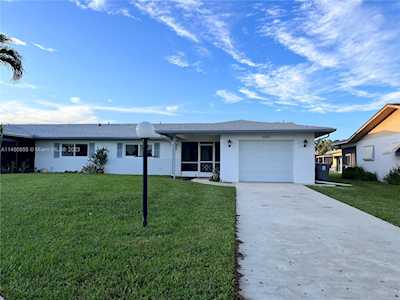 6071 Via Diana Delray Beach, FL 33484
