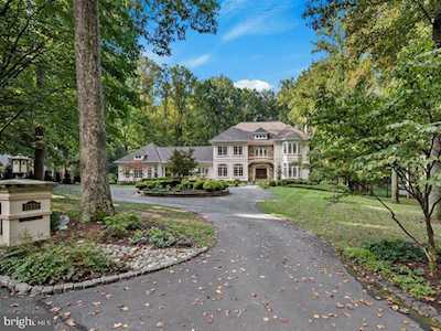 11222 River View Dr Potomac, MD 20854