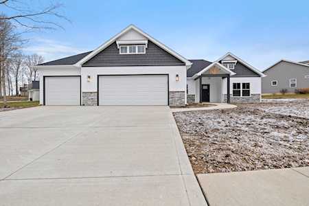 2272 Highlander Drive Warsaw, IN 46580