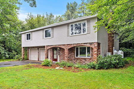 12 Rolling Ridge Rd Londonderry, NH 03053