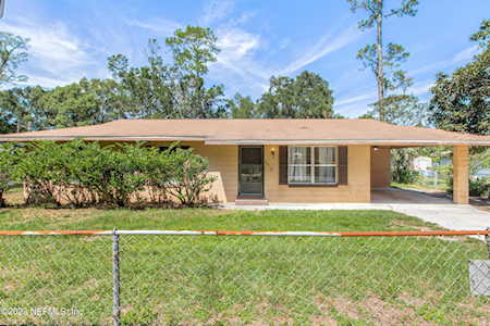 2810 Peters ST Palatka, FL 32177