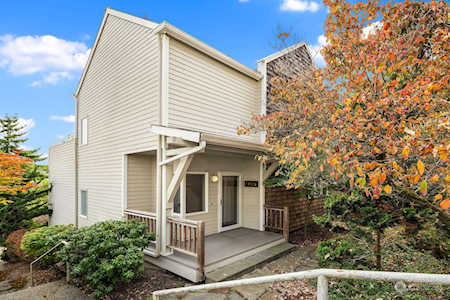 2624 23rd Ave W Seattle, WA 98199