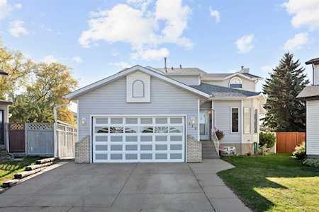 112 Appletree Crescent SE Calgary, AB T2A7K6