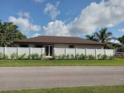 17701 Evangeline Avenue Jupiter, FL 33458