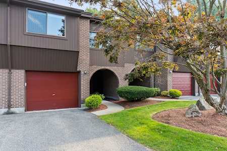 25 Hawthorne Cir #25 Peabody, MA 01960