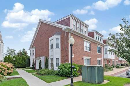 156 Quincy Shore Dr #72 Quincy, MA 02171