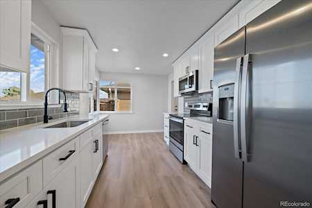 3235 Jasmine St Denver, CO 80207