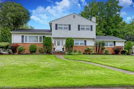 15 Lenox Rd Wayne Twp., NJ 07470