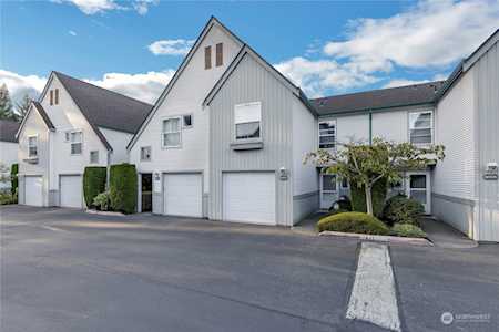 6612 S 239th St #M105 Kent, WA 98032