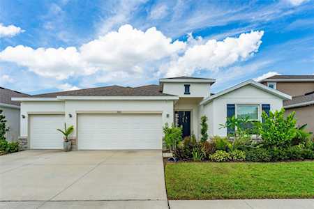 2463 Knight Island Dr Brandon, FL 33511