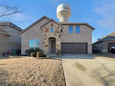 3605 Fieldview Court Celina, TX 75009