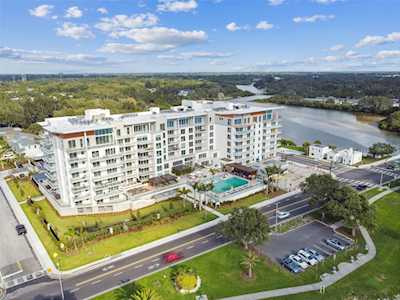 1020 Sunset Point Rd #204 Clearwater, FL 33755