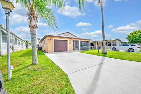 14163 Zorzal Fort Pierce, FL 34951