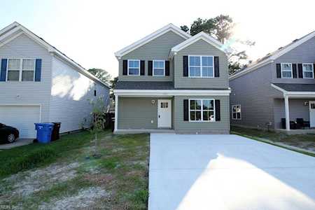 1915 Sparrow Rd Chesapeake, VA 23320