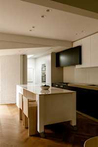 2632 Hemlock Street Vancouver, BC V6H 2V5