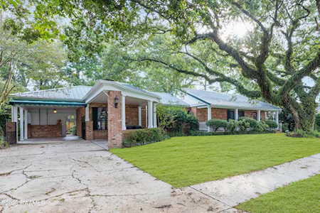 208 Country Club Drive New Iberia, LA 70563