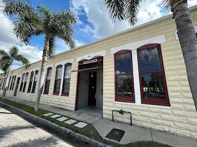 2001 E 2nd Ave #14 Tampa, FL 33605