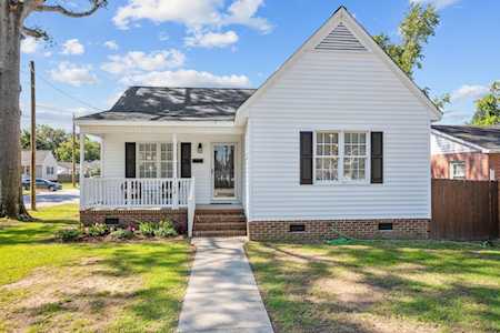 1108 SE Nash Street Wilson, NC 27893