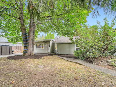 8880 Railroad Ave SE Snoqualmie, WA 98065
