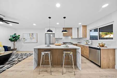 8348 Ivory Coast Dr San Diego, CA 92126