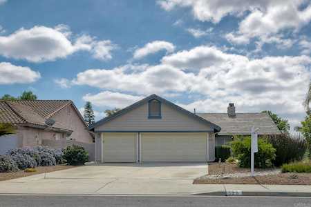 520 Edgewater Ave Oceanside, CA 92057