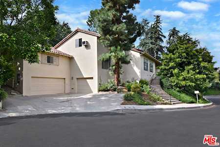16050 Royal Mount Dr Encino, CA 91436
