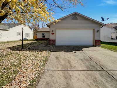 1429 Sanner Dr Greenwood, IN 46143