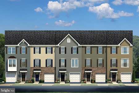 206 Summit Point Blvd #204 D Bowie, MD 20716