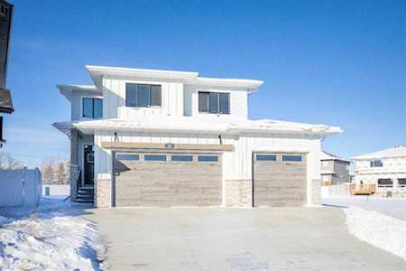 88 Emmett Crescent Red Deer, AB T4P 3G7