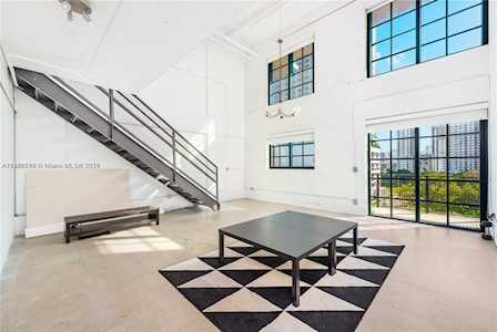 1749 NE Miami Ct #511 Miami, FL 33132