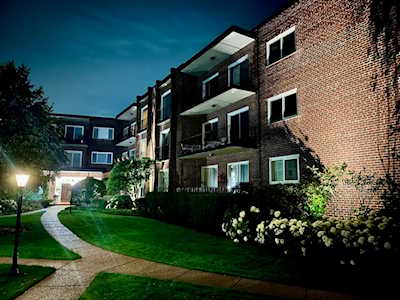 1290 N Western Ave #310 Lake Forest, IL 60045