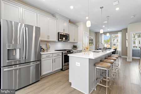 3591 Carnaby St Hyattsville, MD 20782