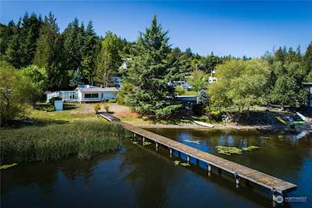17929 W Big Lake Blvd Mount Vernon, WA 98274