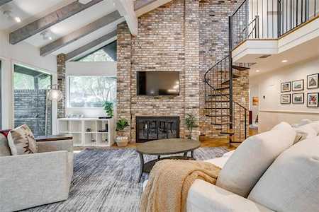 2145 Fountain Square Drive Fort Worth, TX 76107