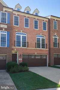 16 Middlebury Ct Gaithersburg, MD 20878