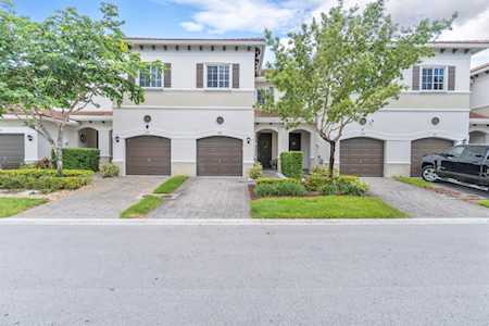 334 NE 47th Place Deerfield Beach, FL 33064
