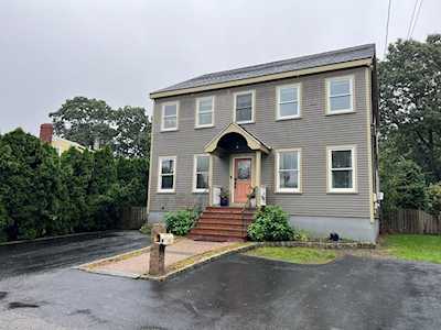 28 Vaughan Place Swampscott, MA 01907