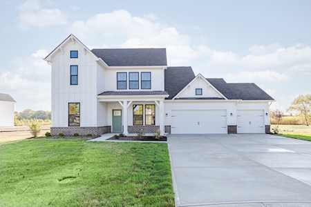 1561 S Silver Shadow Circle Greenfield, IN 46140
