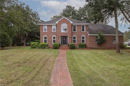 853 Los Colonis Dr Virginia Beach, VA 23456