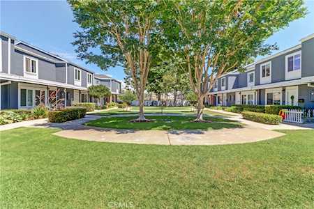 109 Morristown Ln Costa Mesa, CA 92626
