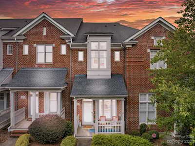 3914 South Hill View Dr Charlotte, NC 28210