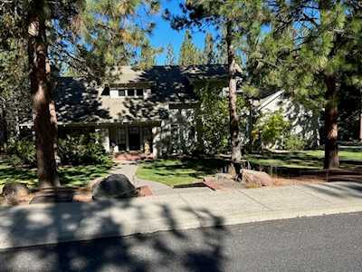 2957 NW Three sisters Dr Bend, OR 97703